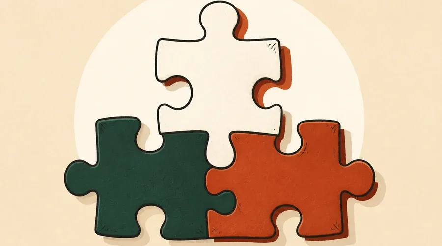 Trois pièces de puzzle crème, vert forêt et terre cuite s’emboîtent.