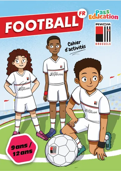 Couverture du cahier d’activités football du RWDM Brussels pour les 9 à 12 ans